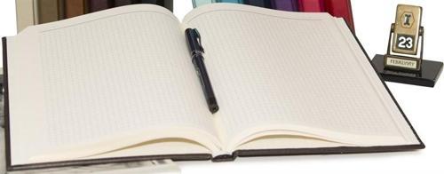 DERİ KAPAK DEFTER AJANDA TARİHSİZ KARELİ 20X28 CM