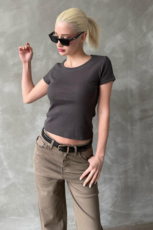 Füme Geniş Yaka Fittili Basic Kadın T-Shirt Mg2293