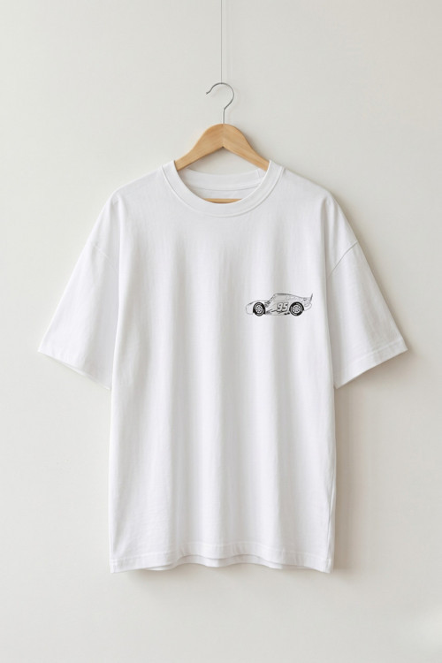Oversize Unisex Beyaz Önlü Arkalı Şimşek McQueen Arabalı Baskılı Tişört