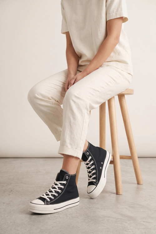 Lena Siyah Kanvas Bağcıklı Bilekli Kadın Converse
