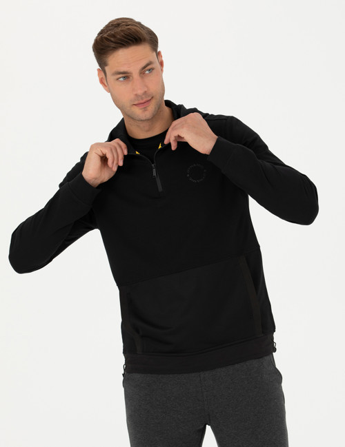 Siyah Regular Fit Kapüşonlu Sweatshirt 50273900-VR046