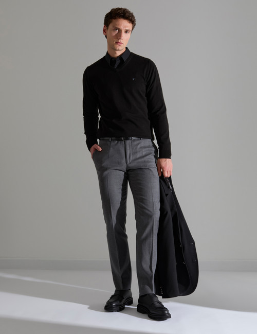 Siyah Slim Fit V Yaka Basic Triko Kazak 50314190-VR046