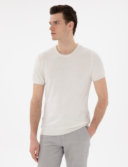 Ekru Slim Fit Bisiklet Yaka Triko Tişört 50307401-VR019
