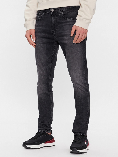 DM0DM18152 Scanton Slim Erkek Denim Pantolon