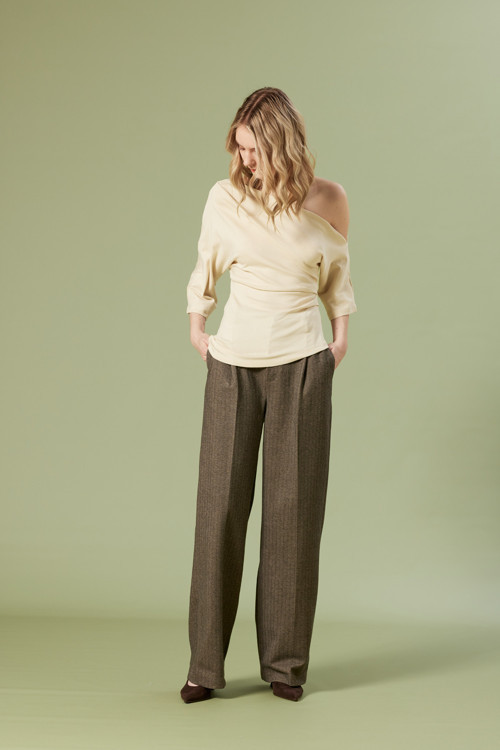 DRAPE DETAYLI ASİMETRİK TOP