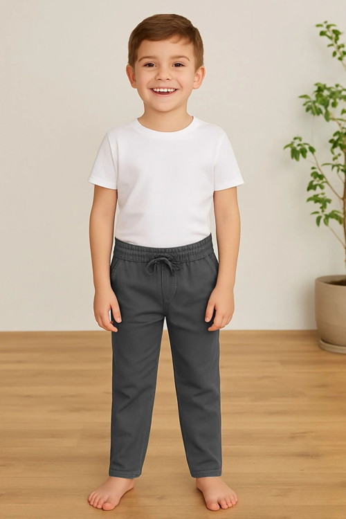 Çocuk Beli Bağlamalı Likralı Esnek Okul Pantolonu(Yapay Zeka Görselidir)