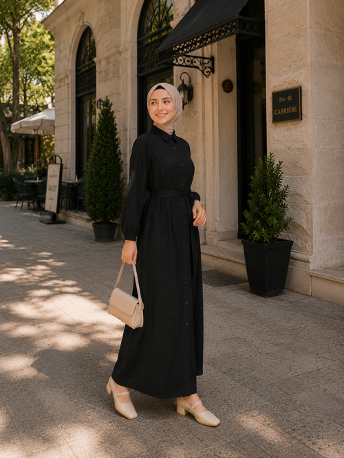 Çilek Kumaş Boydan Düğmeli Belden Kuşaklı Tesettür Elbise – Siyah, Yeşil ve Acı Kahve