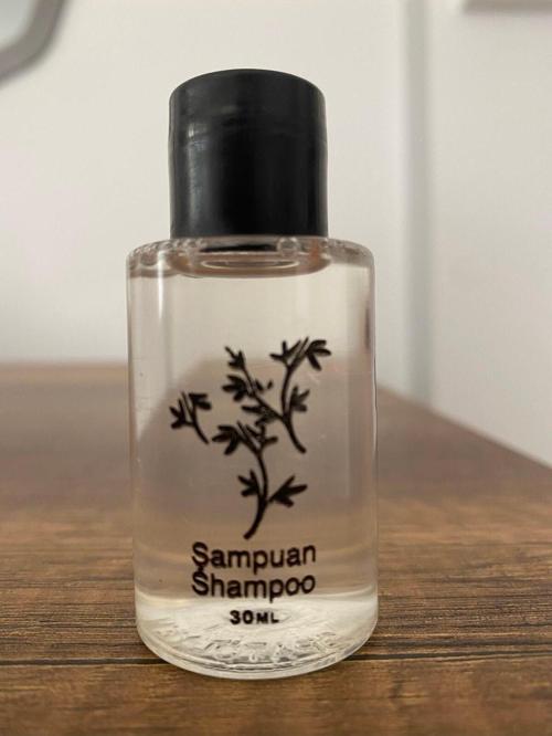 100 Adet Standart Otel Tipi Mini Duş Şampuanı 30 Ml Silindir Şişe