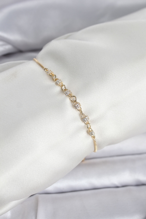 Gold Renk Zincir Model Zirkon Taşlı Pirinç Asansörlü Kadın Bileklik 5886 - MZUIRG7418-9537