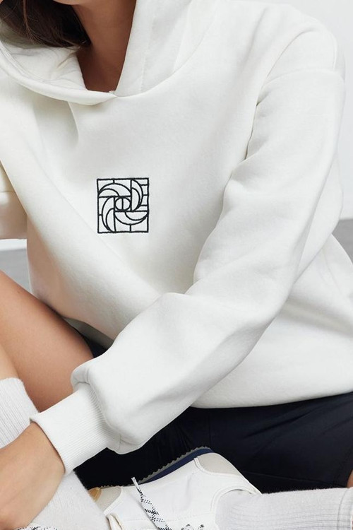 Tarz Bol Kapüşonlu Düşük Kol Uzun Geniş Kalıp Nakışlı Kalın İçi Polarlı Örme Sweatshirt
