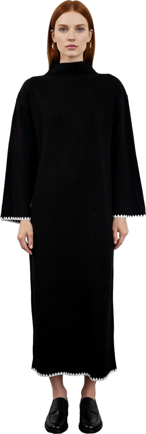 Moda Stil Relaxed Bisiklet Yaka Maxi Boy Tesettür Dikiş Detaylı Uzun Triko Elbise