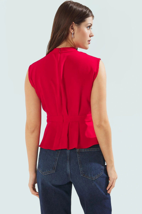Rahat Kolsuz Bluz Yazlık Dokuma Polyester Karışımlı Trend Tasarım Seçkin Malzeme