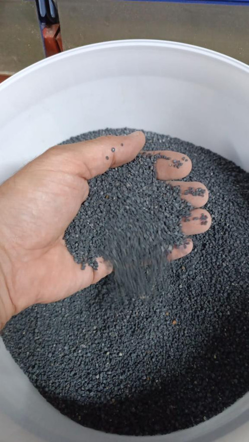Aqua Boutique 1 Kg Akvaryum Bitki Kumu Siyah 3,5MM
