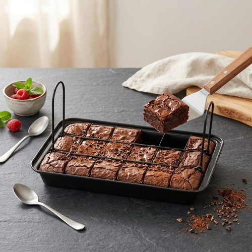 Deconox 18 Bölmeli Kare Kesim Brownie ve Kek Kalıbı - Yanmaz, Yapışmaz ve Çizilmez Karbon Çel