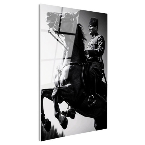Tamperli Gerçek Cam Tablo Atatürk Üniformalı Şahlanan At Atatürk Tablosu Duvar Dekoru