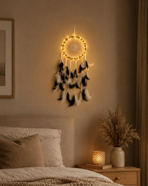 Düş Kapanı LED Işıklı Siyah Beyaz Tüylü El Yapımı Bohem Duvar Süsü 22 cm Çap 60 cm