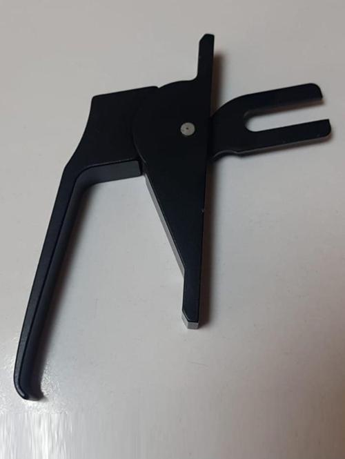 Aldoks Pencere Kolu Mat Siyah