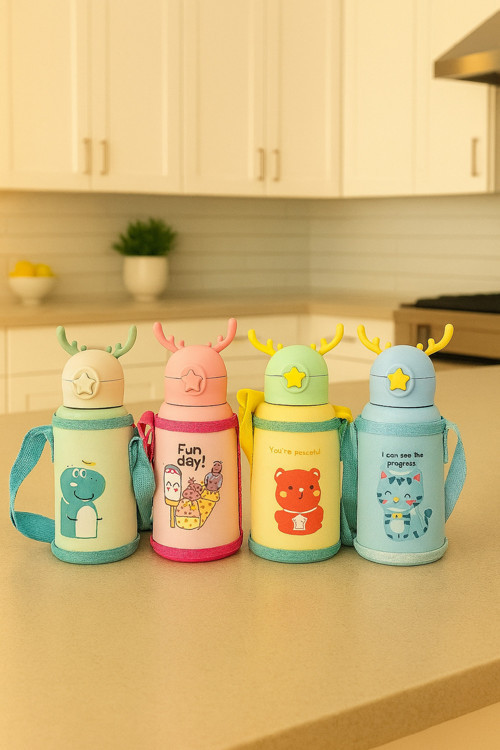 Renkli Hayvan Desenli Termos Suluk – 500 Ml, Boynuz Kapak Tasarımı, Askılı Model