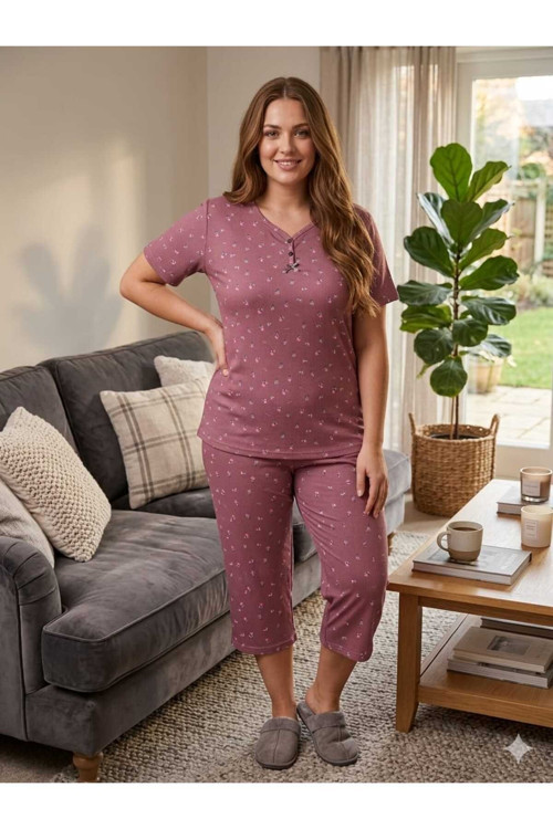 Büyük Beden Kısa Kol Kapri Yumuşak Tuşeli Likralı Örme Pijama Takımı