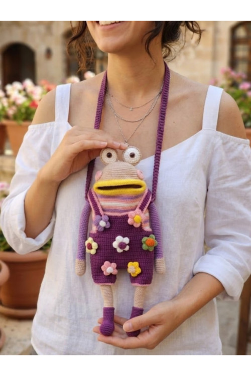 Özel Tasarım Amigurumi Örgü Kurbağa Figürlü Telefon Çantası Ve Askılığı