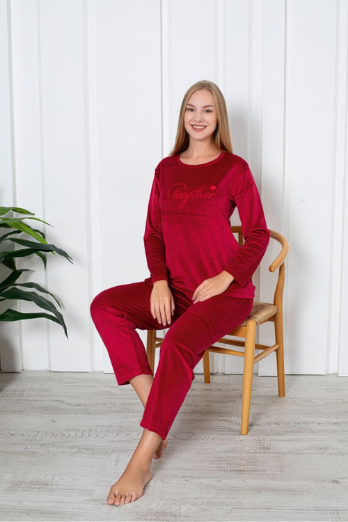 Kadın Kırmızı Renk Likralı Kadife Pijama Takımı