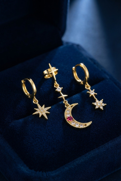 Zarif Kulaklar için 3PARÇA Golden Pirinç Ay Yıldız Motif Küpe Seti