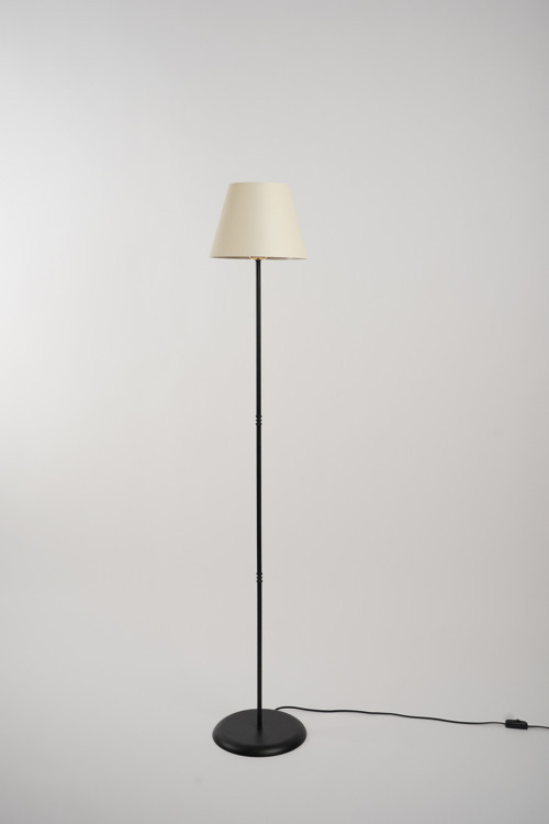 Zenith Metal Lambader Siyah-Finlin Krem (25x25x145 cm)