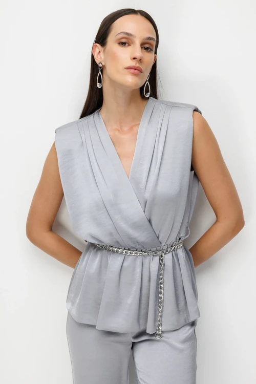 Beli Zincirli Drapeli Bluz 2428