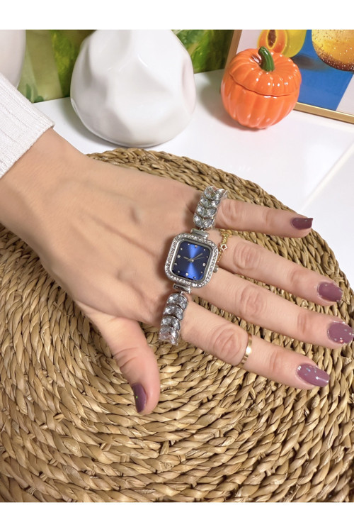 Yaprak Taş Detaylı Quartz Kadın Kol Saat