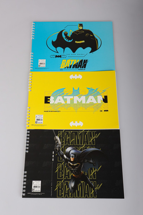DEKOMUS İLE LİSANSLI BATMAN "TEKLİ" RESİM DEFTERİ 17*24 CM 15 YAPRAK