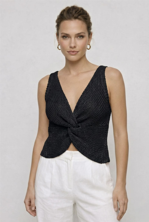Twist Knot Detaylı Premium Kadın Triko Bluz – V Yaka Örgü Dokulu Şık Crop Tasarım