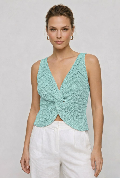 Twist Knot Detaylı Premium Kadın Triko Bluz – V Yaka Örgü Dokulu Şık Crop Tasarım
