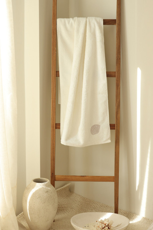 Bambu Biyeli Banyo Havlusu 70x140 cm Ekru