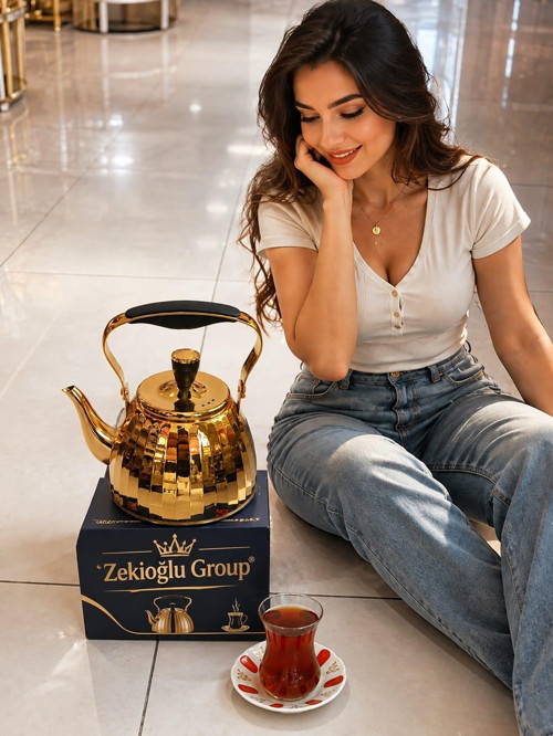 Zekioğlu 2 Litre Altın Gold Paslanmaz Çelik Çaydanlık Aynalı Gövde Ergonomik Sap 5 Katmanlı Kapsül Taban İTHAL DEMLİK ÇA