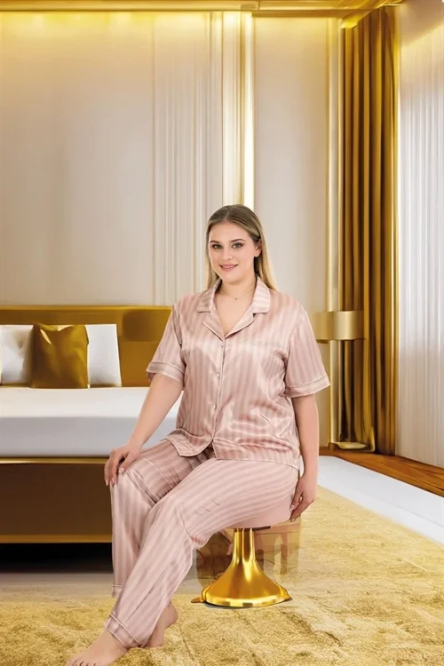 Büyük Beden Şık Tasarım Vizon Çizgili Düğmeli Kısa Kol Lüx Saten Pijama Takımı