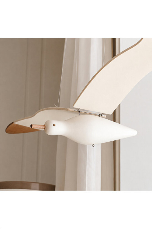 Ahşap Sallanan Martı Dekoru – Kanat Çırpan, Tavana Asılan Hareketli Kuş Süsü – İskandinav / Minimalist / Doğal Dekoratif Ahşap Bebek Odası, Çocuk Odası ve Balkon Dekoru