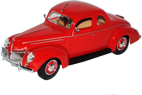1939 Ford Deluxe Kırmızı 1:18 Model Araba