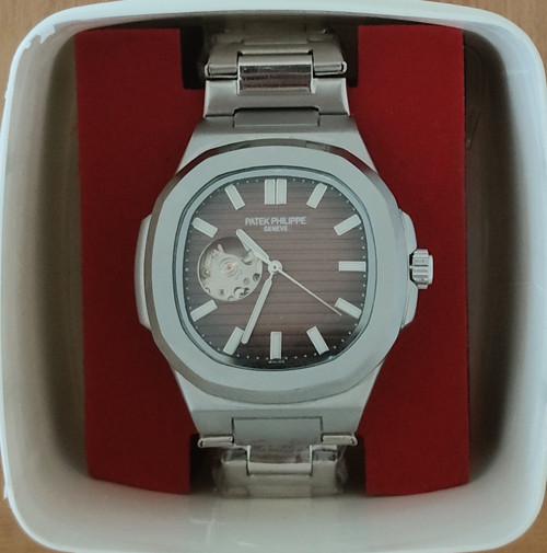 Erkek saati Patek Philippe – Tam otomatik zarafet, Cenevre’nin kusursuz nefesi Her saniyesinde yüz yetmiş yılı aşkın birikim fısıldar
