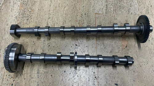 EKSANTRİK MİLİ EMME ÇELİK (KONUMLANDIRICI İLE BERABER) 1,8TFSI PASSAT CC/A3/A4/A5/OCTAVİA/TT/SUPERB/
