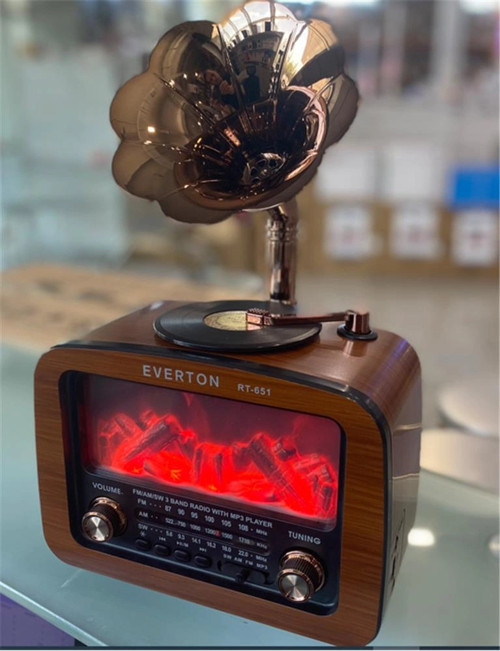 Rt-651 -Usb-Tf-Am-Fm-Sw-Blue-Connect-Tws-Usb Şarj Nostaljik Radyo Alev Işıklı (KDO)