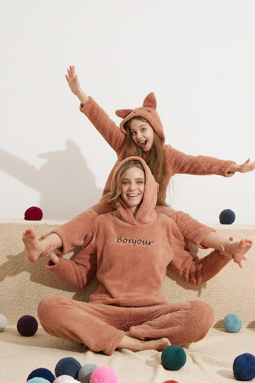 Alt-Üst Wellsoft Kapişonlu Nakışlı Pijama Takım