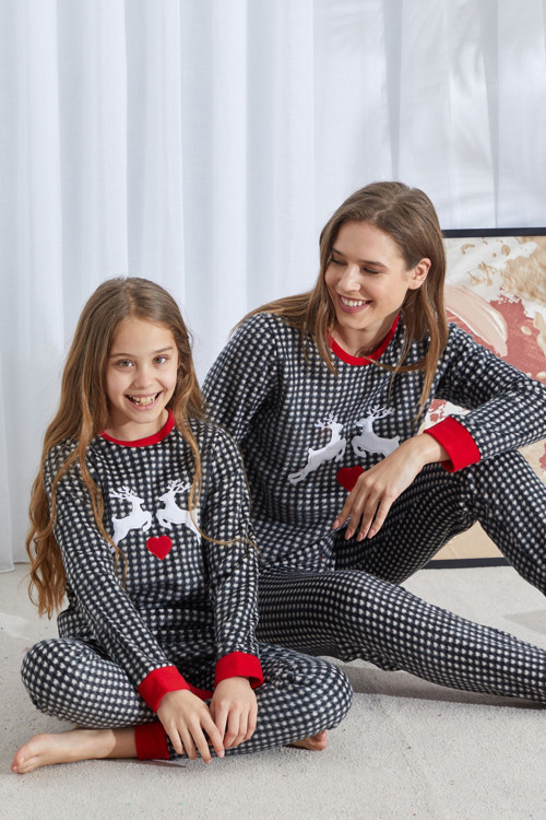 Alt-Üst Polar Nakışlı Pijama Takım