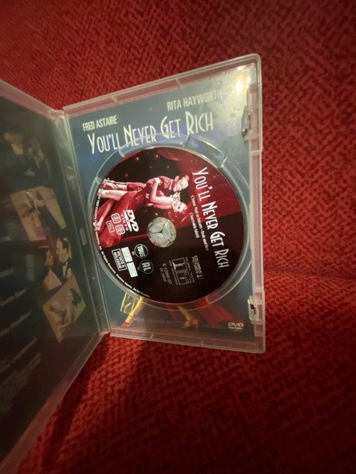 Asla Zengin Olamayacaksın DVD ( Türkçe Alt Yazılı )
