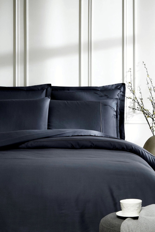 Liyosel -Lucent Siyah- Battal Çift Kişilik (King Size) Nevresim Takımı (4 Yastık Kılıflı)