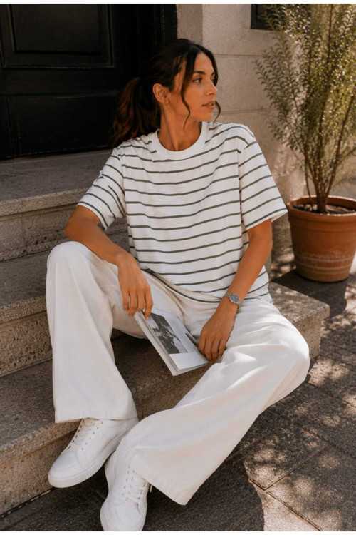Kadın Beyaz Çizgili Oversize Kısa Kol Basic Tunik Tişört