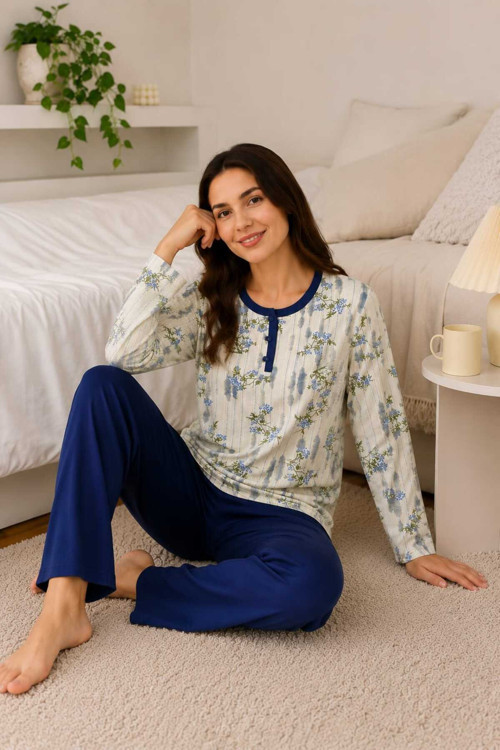 Rahat Kalıp Çiçek Desenli Kadın Pijama Takımı %100 Pamuk