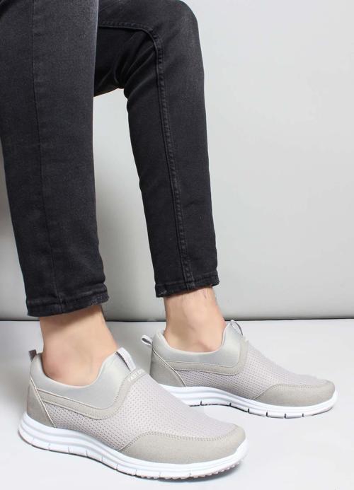 Erkek Sneaker Ayakkabı 930MAF555