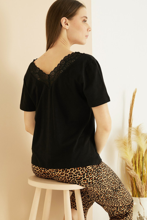 Pamuklu Arka Sırt Detaylı Dantelli Örme Pijama Takım25103213