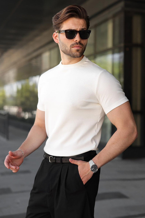 Ekru Bisiklet Yaka Regular Fit Erkek Tişört E7188