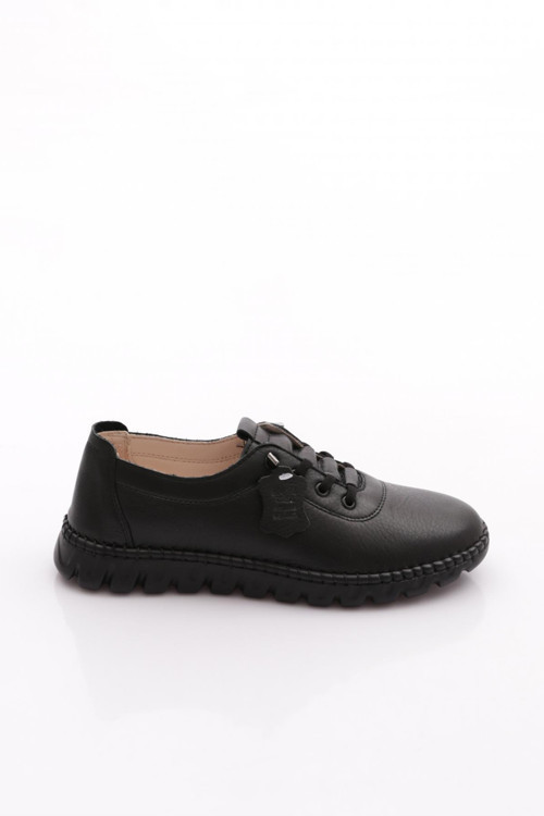 P77 Kadin Bağcikli Comfort Ayakkabi